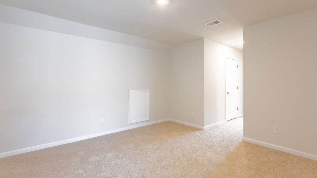 Representative unfurnished interior of a home built from the ARCHER by D.R. Horton in Rivers Reach, Yemassee (Image 20).