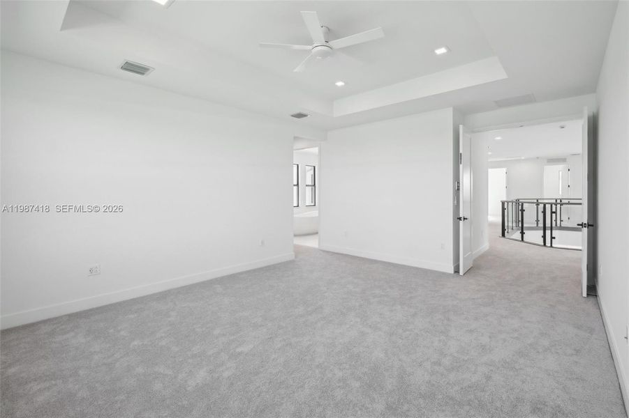 Spacious, unfurnished interior of a new home in , Palm Beach Gardens (Image 40). Spacious, unfurnished interior of a new home in , Palm Beach Gardens (Image 40).