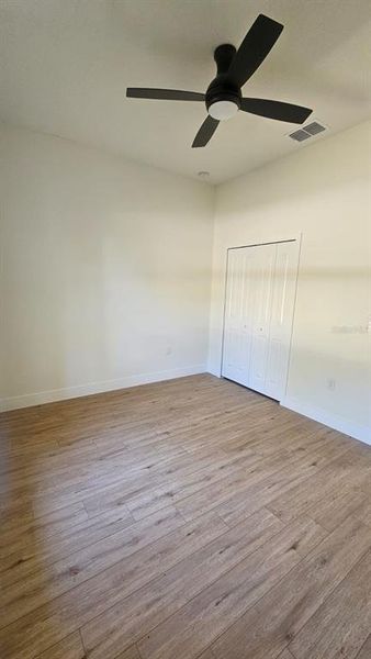 Spacious, unfurnished interior of a new home in , Port Charlotte (Image 10).