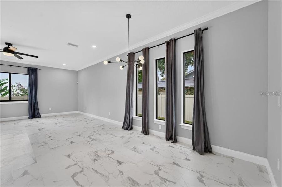 Spacious, unfurnished interior of a new home in , Tampa (Image 77).