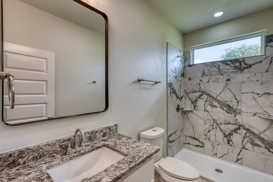 Furnished interior view inside a new home in , Kingsland (Image 12).