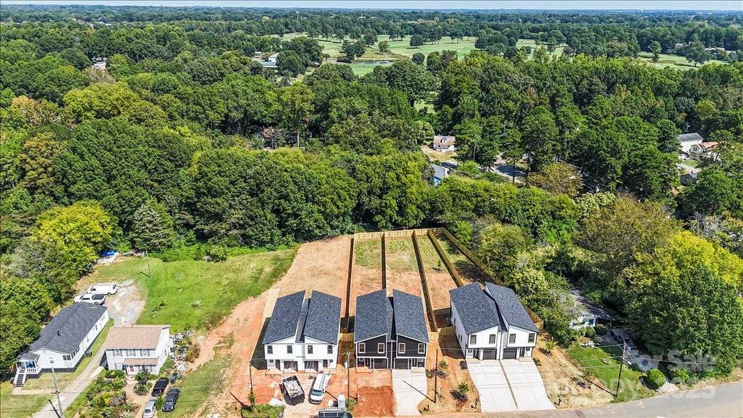 Image 32 of a home in . Image 32 of a home in .