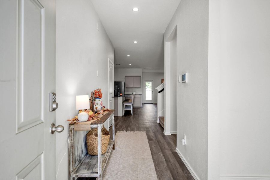 Furnished interior view inside a new home in Summerwood Trails, Willis (Image 15). Furnished interior view inside a new home in Summerwood Trails, Willis (Image 15).