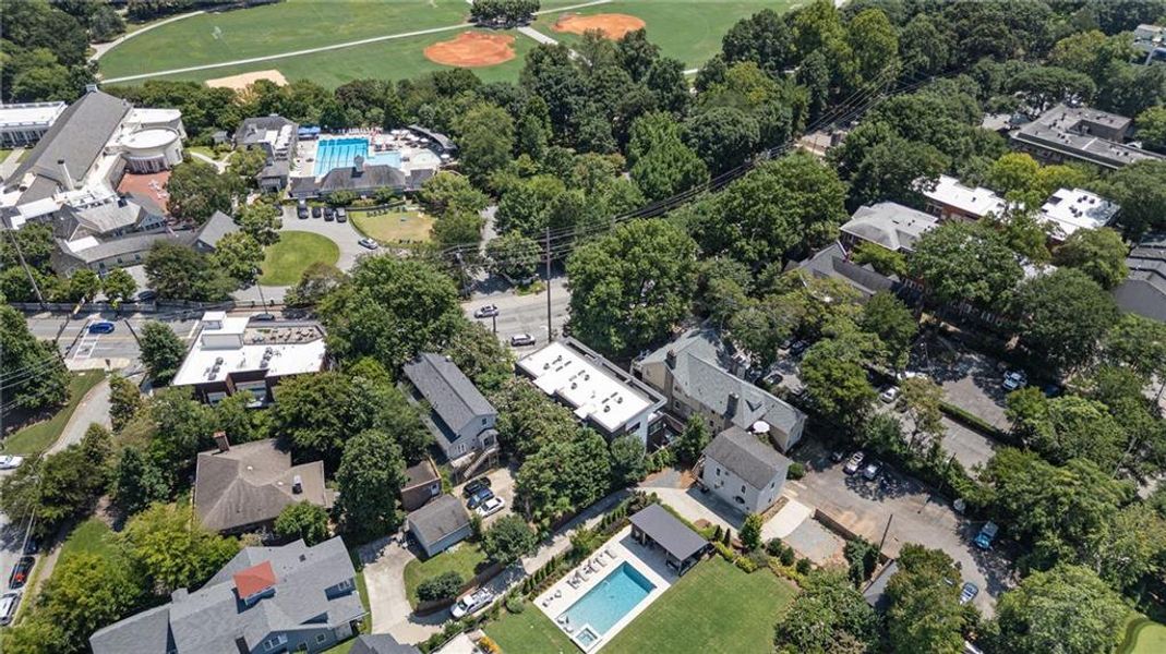 Image 52 of a home in .