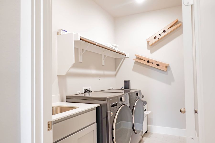 Representative furnished interior of a home built from the The Lilac by Lillian Custom Homes in Polo Ridge, Heath (Image 14).