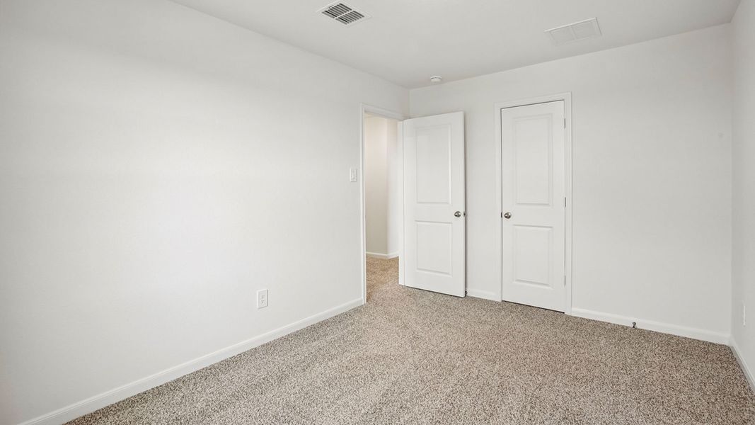 Spacious, unfurnished interior of a new home in Briarwood, Elgin (Image 36).