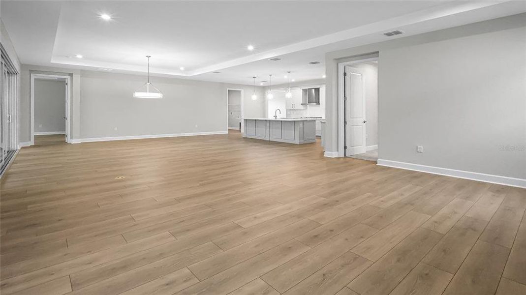 Spacious, unfurnished interior of a new home in Cresswind at Hammock Oaks, Lady Lake (Image 41). Spacious, unfurnished interior of a new home in Cresswind at Hammock Oaks, Lady Lake (Image 41).