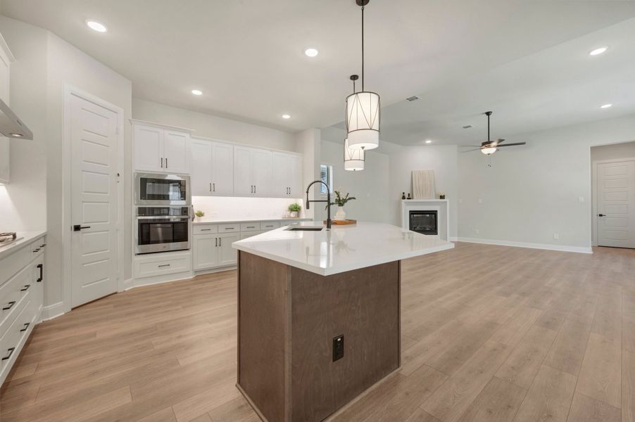 The Riverdale - Kitchen