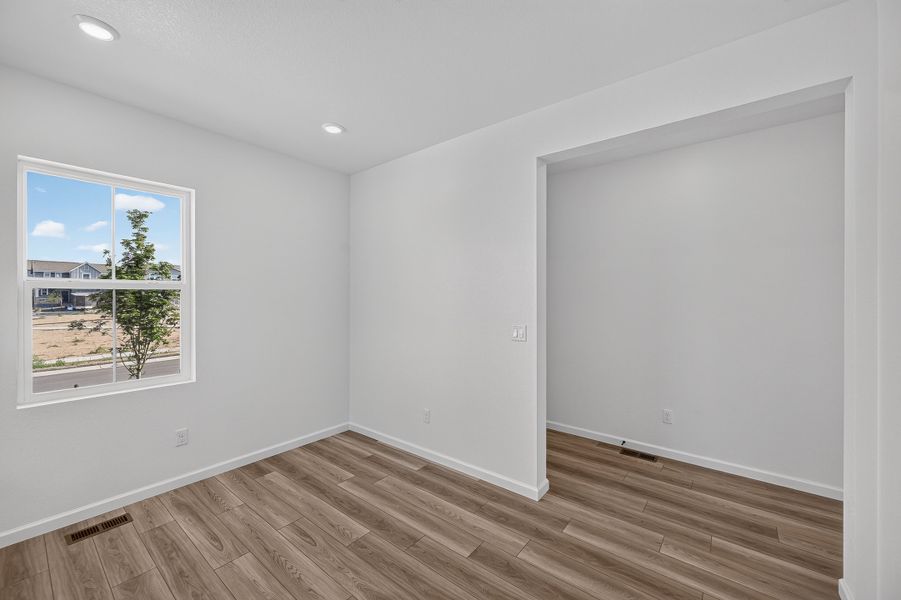 Spacious, unfurnished interior of a new home in Sky Ranch, Watkins (Image 13). Spacious, unfurnished interior of a new home in Sky Ranch, Watkins (Image 13).