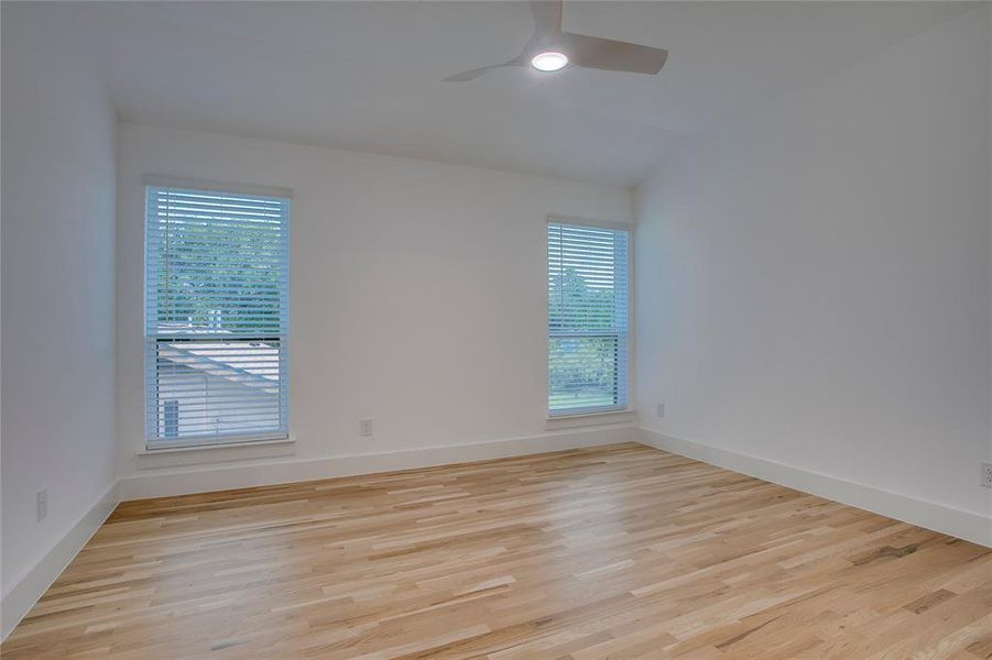 Spacious, unfurnished interior of a new home in , Dallas (Image 25).