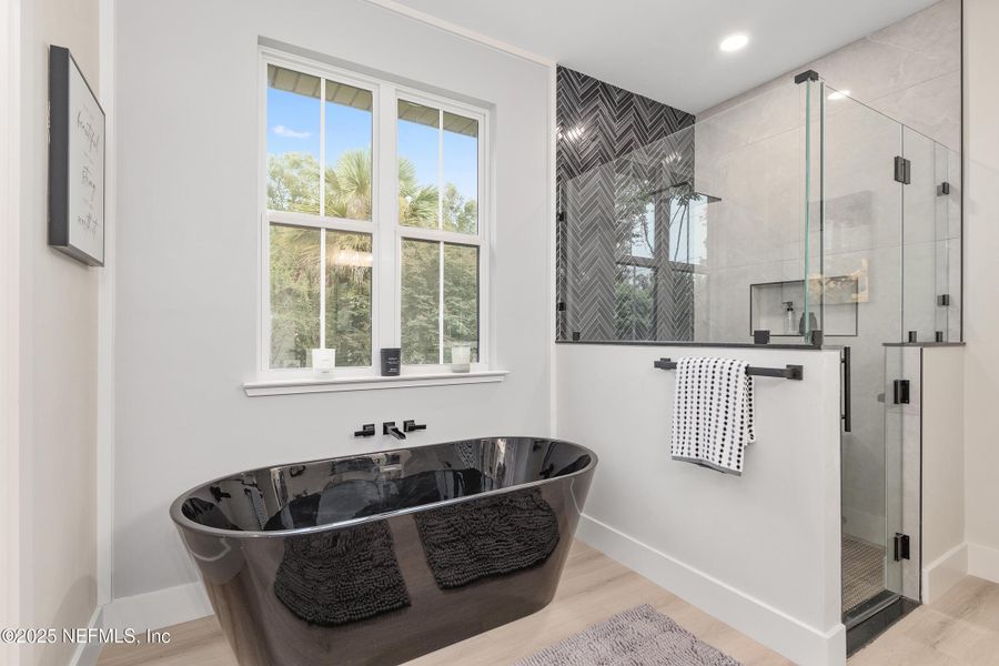 Furnished interior view inside a new home in , Gainesville (Image 33).