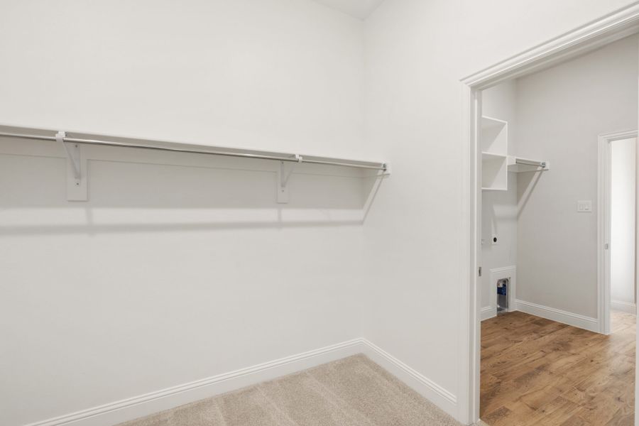 Spacious, unfurnished interior of a new home in Elevon, Lavon (Image 41).