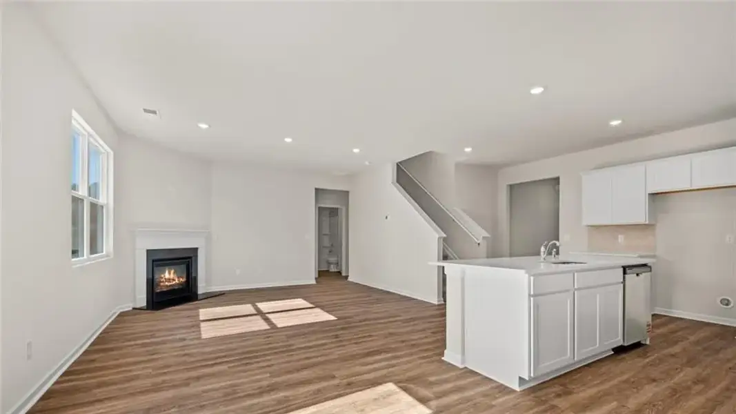 Spacious, unfurnished interior of a new home in Poplar Preserve, Newnan (Image 13). Spacious, unfurnished interior of a new home in Poplar Preserve, Newnan (Image 13).