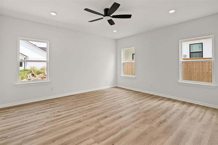 Spacious, unfurnished interior of a new home in , Woodway (Image 25). Spacious, unfurnished interior of a new home in , Woodway (Image 25).
