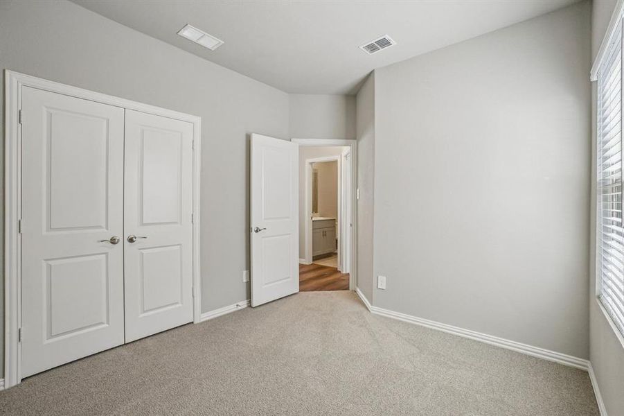 Photo is not of the actual home, but is an inspirational photo of builder’s model home and may depict options, furnishings, and/or decorator features that are not included.