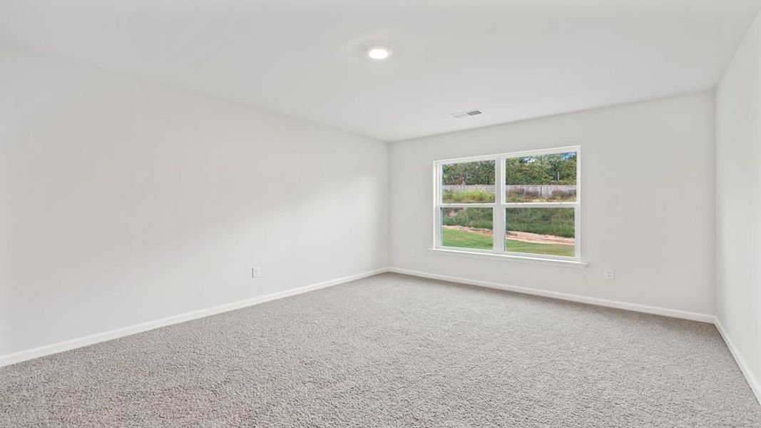 Spacious, unfurnished interior of a new home in Harrier Point, Woodruff (Image 26).