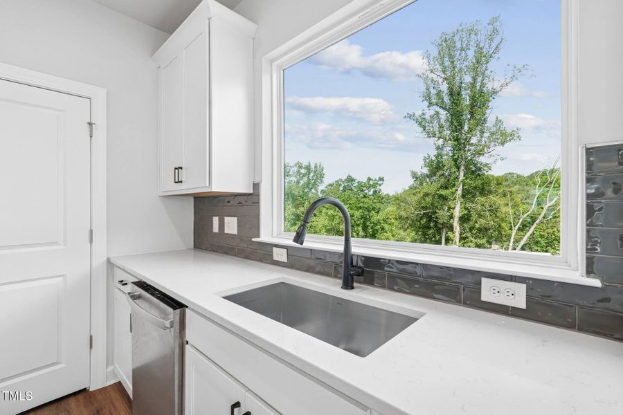 Elm Park 28_Shelby_Kitchen 2_5.19.25_web