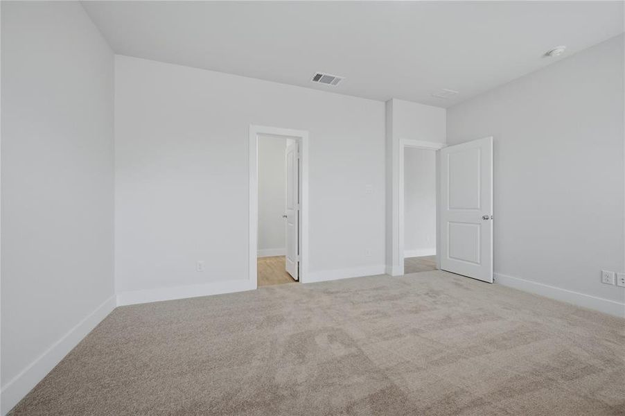 Spacious, unfurnished interior of a new home in , Forney (Image 29).
