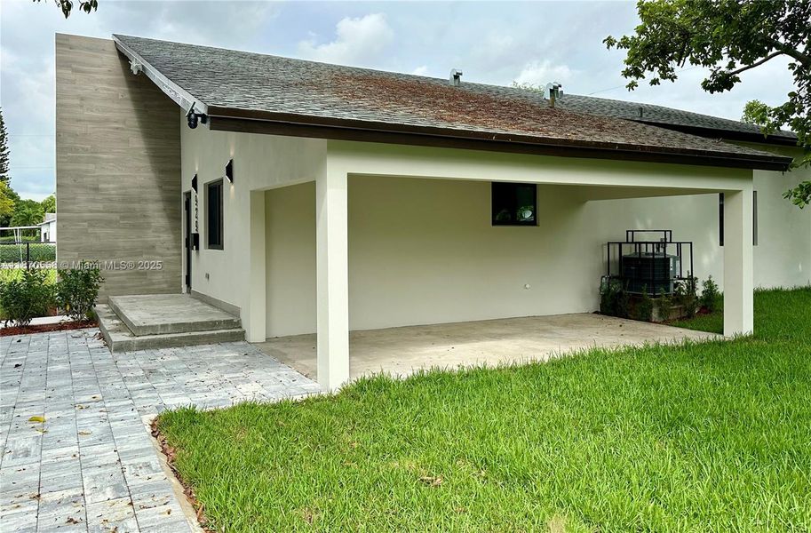 Front exterior of a new home in , Miami, FL, highlighting curb appeal (Image 28).