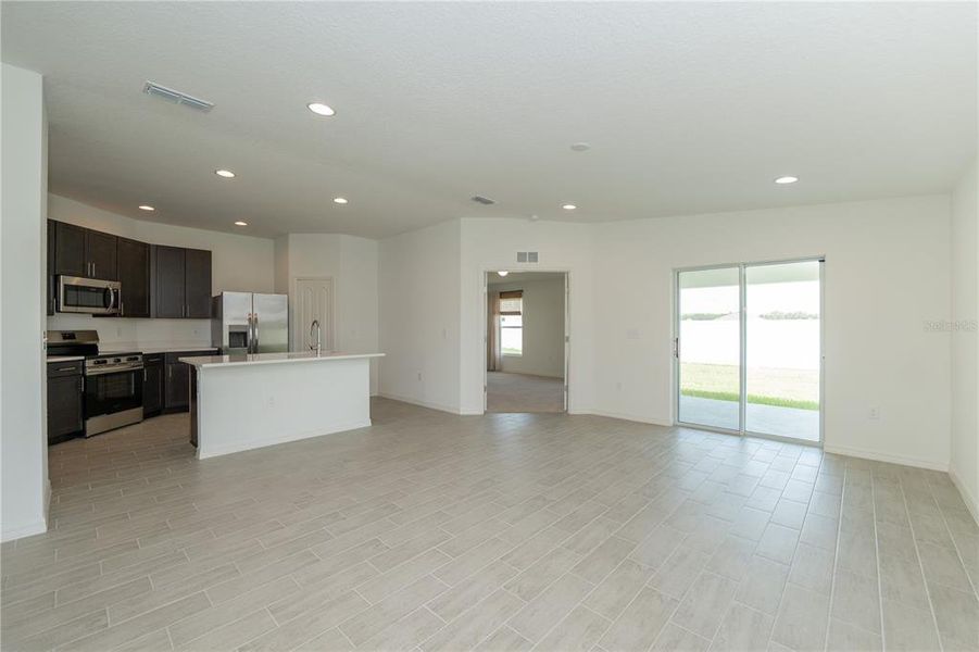 Spacious, unfurnished interior of a new home in , Bartow (Image 14). Spacious, unfurnished interior of a new home in , Bartow (Image 14).