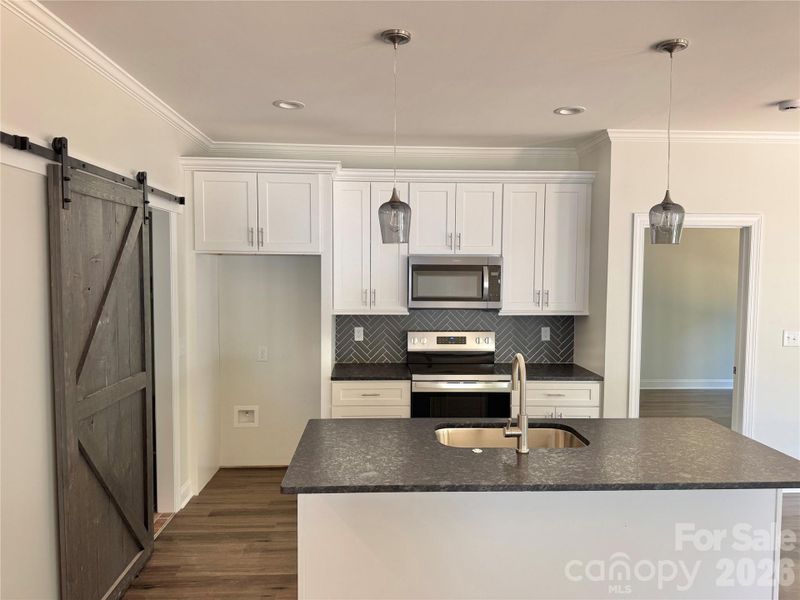 Furnished interior view inside a new home in , Gastonia (Image 7).