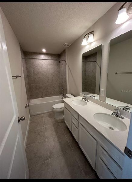 Furnished interior view inside a new home in , Spring Hill (Image 9). Furnished interior view inside a new home in , Spring Hill (Image 9).