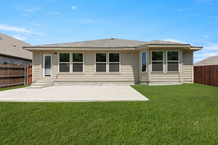 Front exterior of a new home in De Berry Reserve, Royse City, TX, highlighting curb appeal (Image 26).