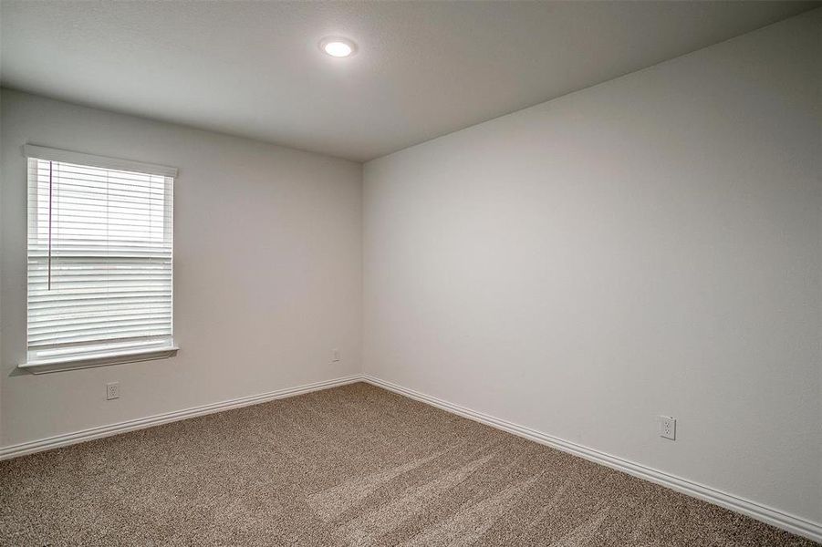 Spacious, unfurnished interior of a new home in , Joshua (Image 22).