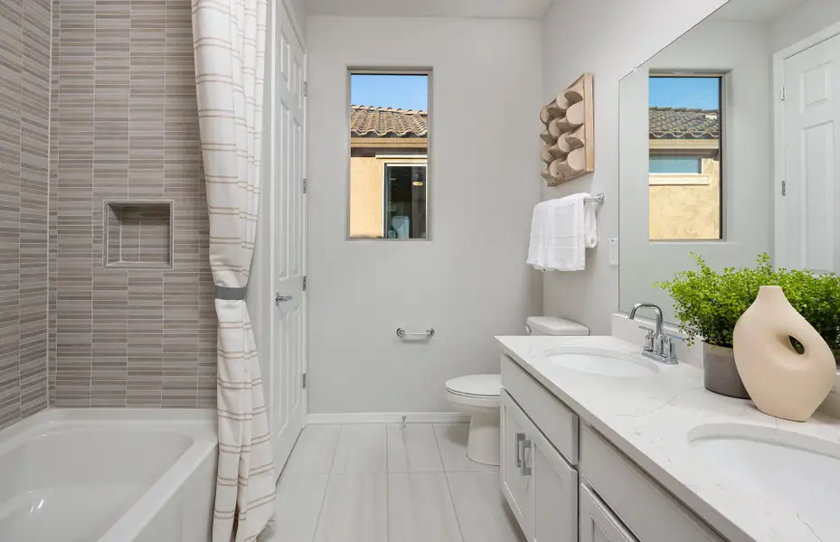 Furnished interior view inside a new home in Aloravita, Peoria (Image 3).