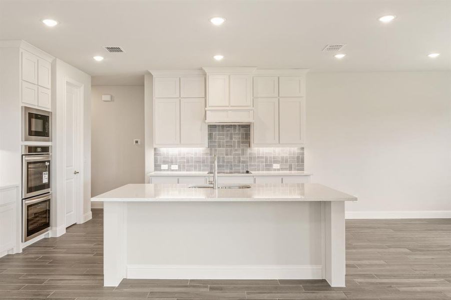 Furnished interior view inside a new home in Sunrise at Garden Valley 60-79, Waxahachie (Image 13). Furnished interior view inside a new home in Sunrise at Garden Valley 60-79, Waxahachie (Image 13).