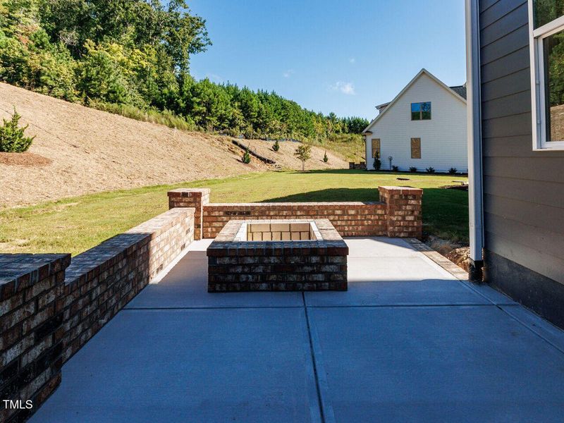 038-1280x960-firepit