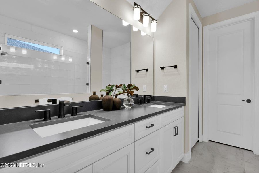 Furnished interior view inside a new home in Double Branch, Middleburg (Image 13).