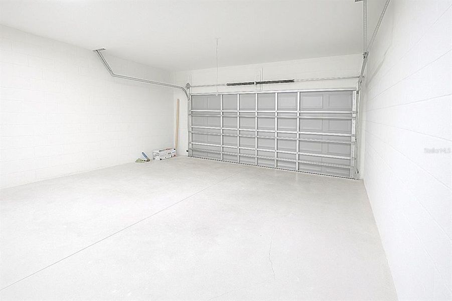 Spacious, unfurnished interior of a new home in , Kissimmee (Image 8). Spacious, unfurnished interior of a new home in , Kissimmee (Image 8).