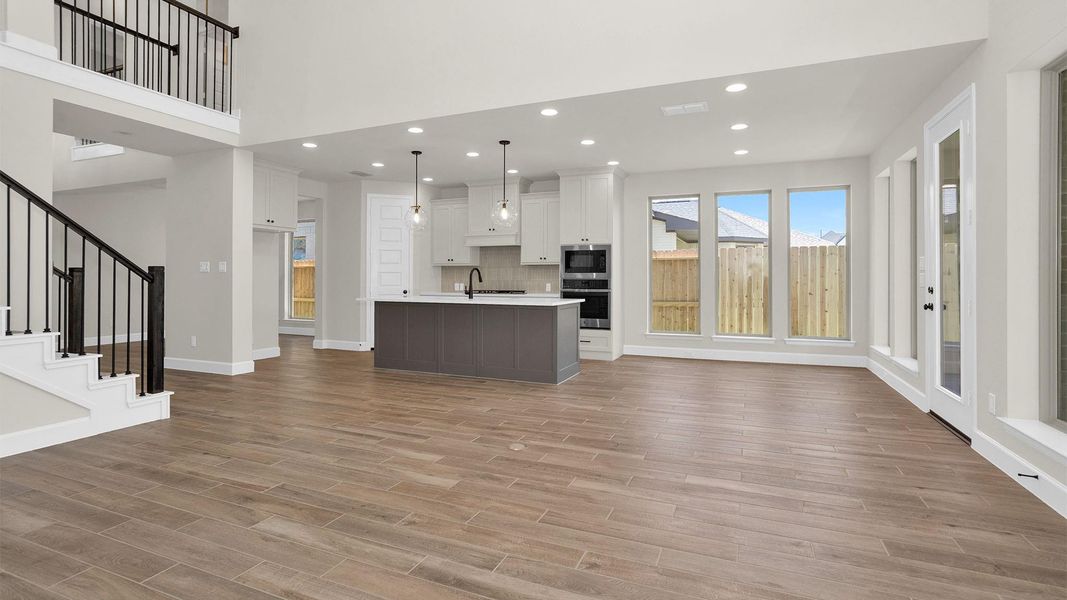 Spacious, unfurnished interior of a new home in Jordan Ranch, Fulshear (Image 11).