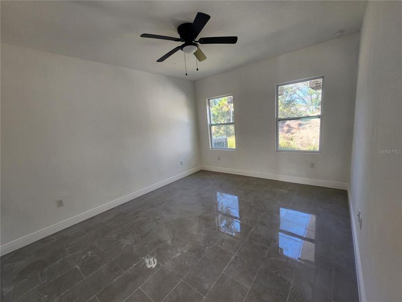 Spacious, unfurnished interior of a new home in , Palm Bay (Image 2).