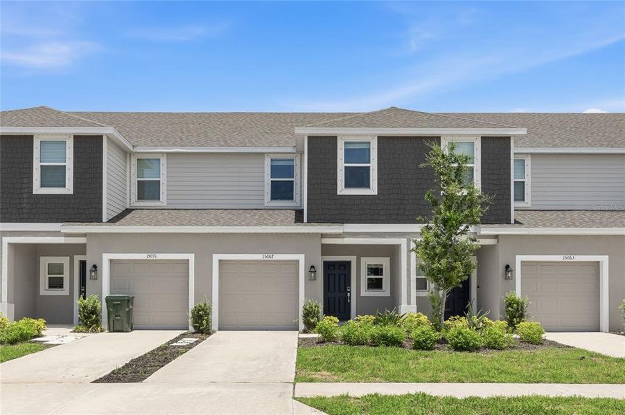 Front exterior of a new home in , Nokomis, FL, highlighting curb appeal (Image 21).