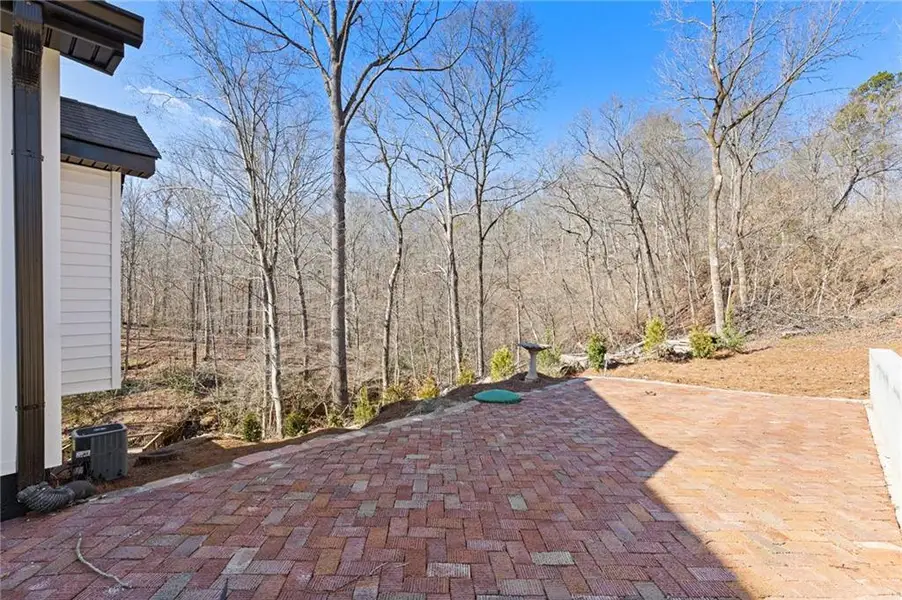Exterior details and patio area of a home in , Gainesville (Image 4).