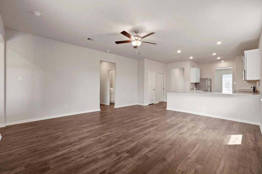 Spacious, unfurnished interior of a new home in Vacek Country Meadows, Richmond (Image 8).