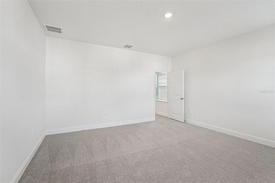 Spacious, unfurnished interior of a new home in Cyrene at Minneola, Minneola (Image 23). Spacious, unfurnished interior of a new home in Cyrene at Minneola, Minneola (Image 23).