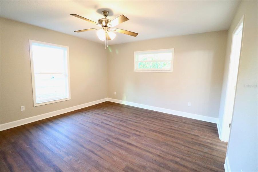 Spacious, unfurnished interior of a new home in , Summerfield (Image 16).