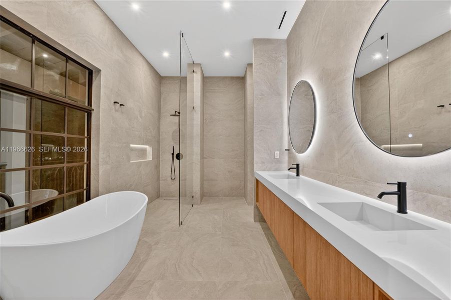 Furnished interior view inside a new home in , Coral Gables (Image 11).