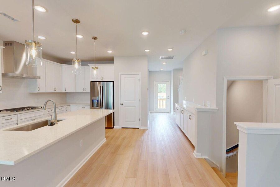 3730105_50034 3730105_50034