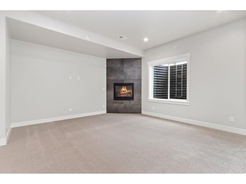 Spacious, unfurnished interior of a new home in , Windsor (Image 24).
