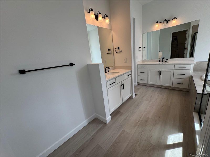 Image 10 of a home in Creekside Village. Image 10 of a home in Creekside Village.