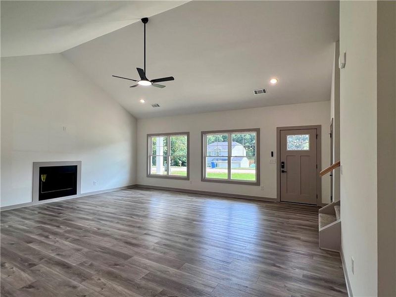 Spacious, unfurnished interior of a new home in , Monroe (Image 19).