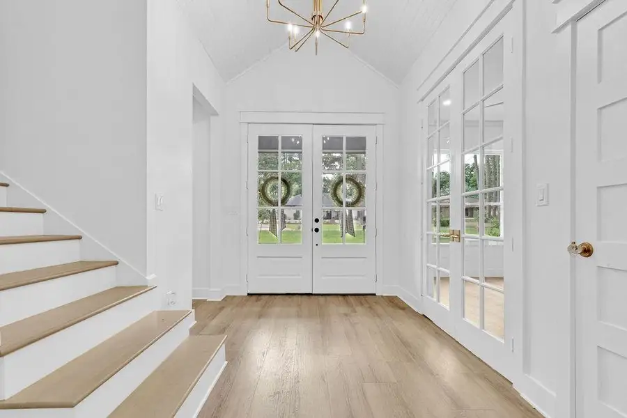 Spacious, unfurnished interior of a new home in , Hideaway (Image 37).