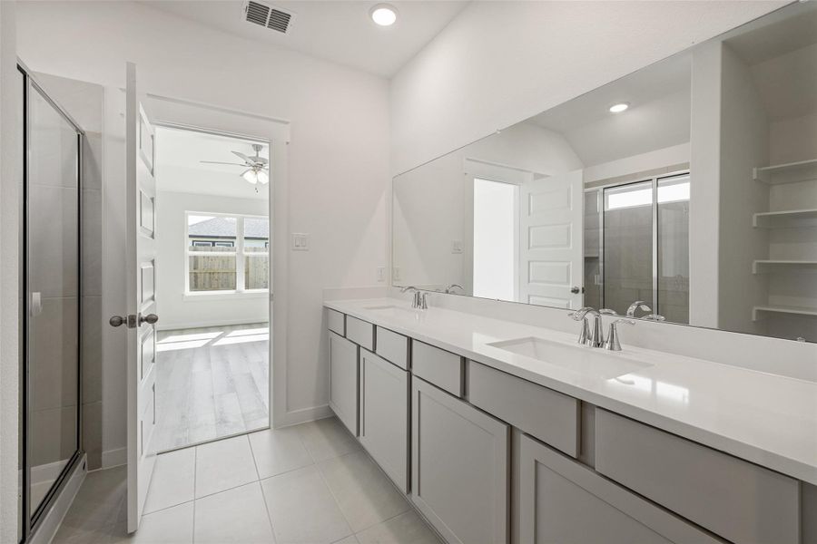 Furnished interior view inside a new home in River Ranch, Dayton (Image 6).