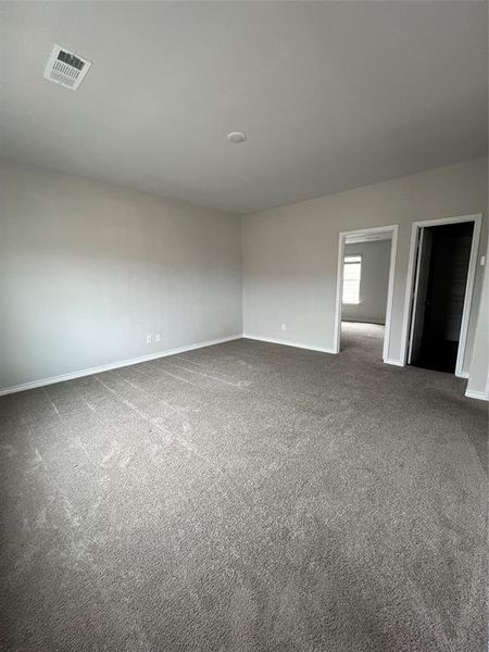 Spacious, unfurnished interior of a new home in Hanna Ranch, Everman (Image 7).