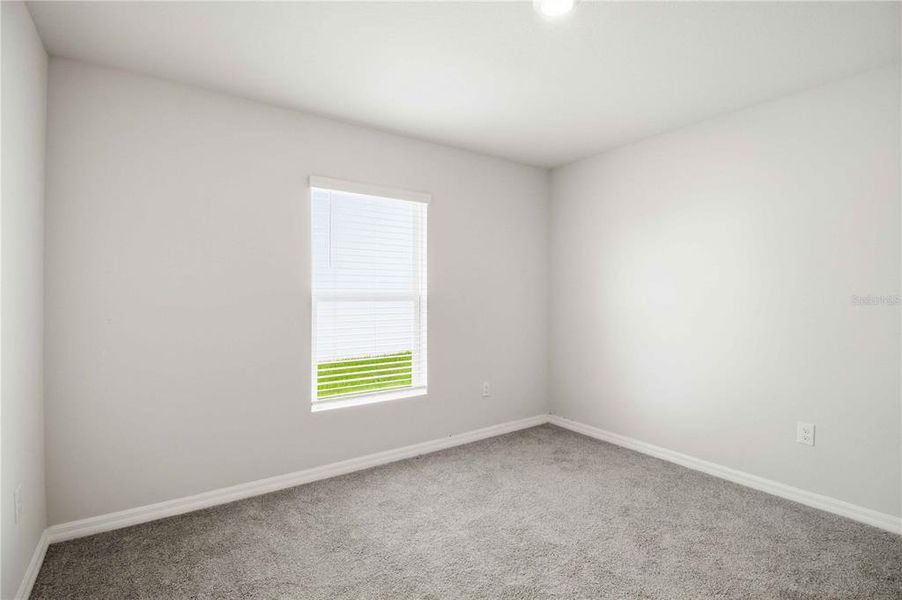Spacious, unfurnished interior of a new home in Mandarin Grove, Palmetto (Image 53).