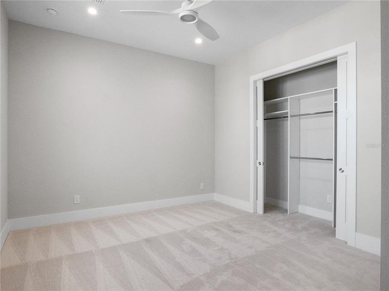 Spacious, unfurnished interior of a new home in , Oakland (Image 24).
